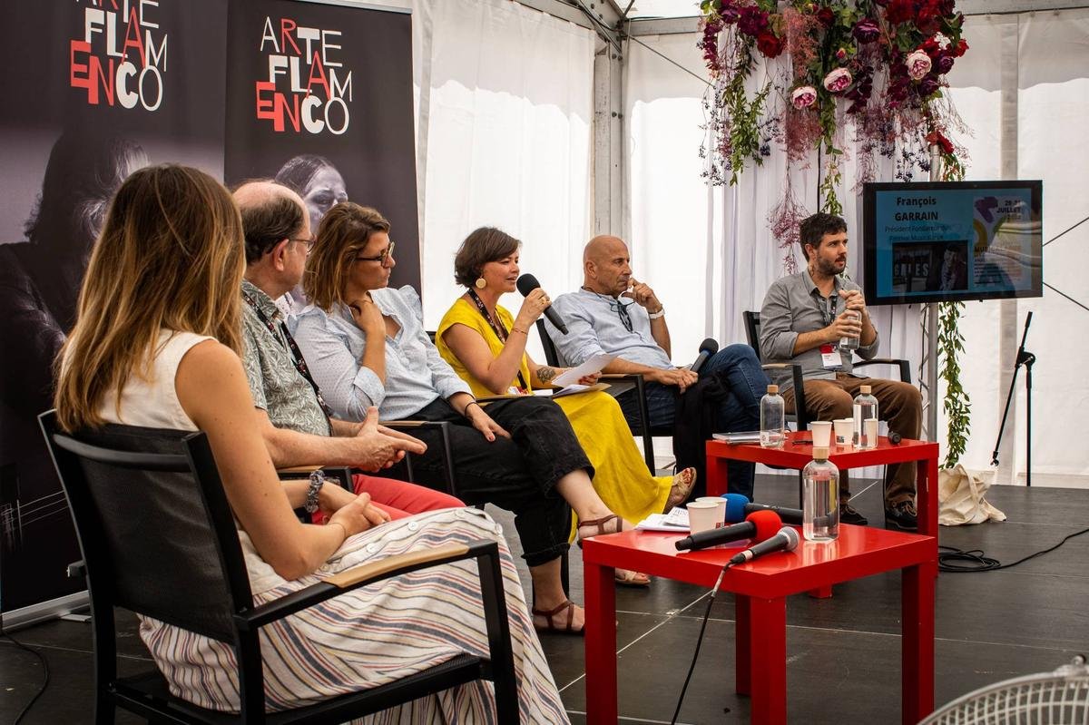 In 2022, a round table on the theme “Culture facing the ecological emergency;  what solutions to act together”, was organized during the festival.