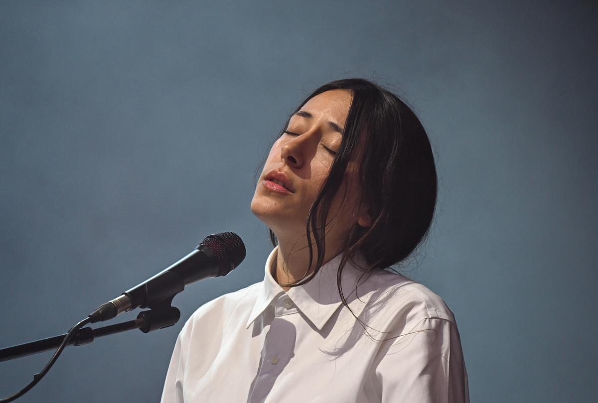 The singer Noor seduced the audience with her captivating voice, for the last evening of Saturday June 29, before the Étienne Daho concert.